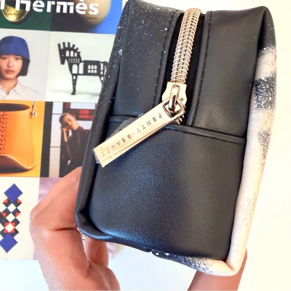 Fenty‎ Beauty Zip Cosmetic Bag